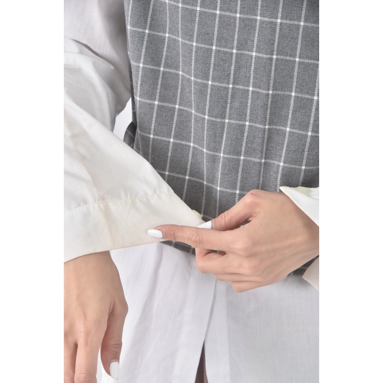(S) tokoyo fashion質感格紋灰色短袖上衣二手衣, , large
