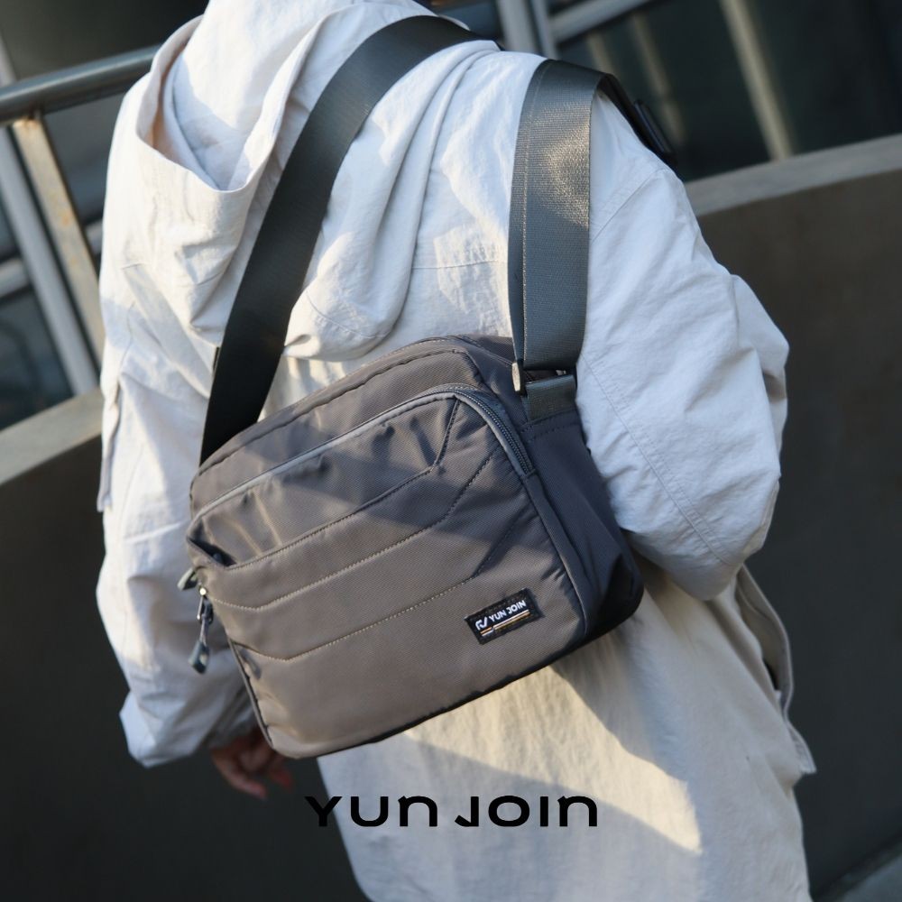 【YUNJOIN】Tech 橫式多層斜跨包-灰色, , large