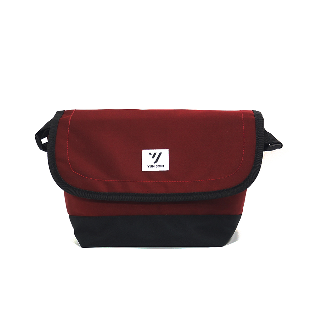 【YUNJOIN】TWILL-輕量側背包-酒紅色 郵差包 兩用包 小包 掀蓋包, , large