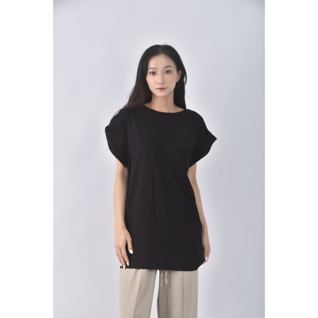 (M) simple black質感棉質圓領露背黑色洋裝二手衣