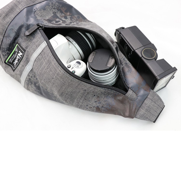 【Niche 樂奇】三角型 跨肩背包 男生單肩背包 防水單肩背包 休閒旅遊背包  N-5211, , large