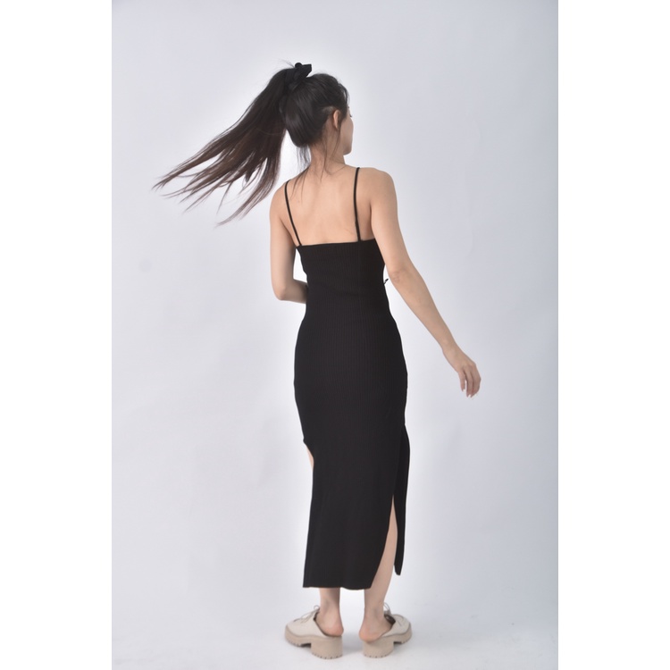 (S) 【安于晴Charlene私服】chloe chen質感吊帶黑色洋裝二手衣, , large