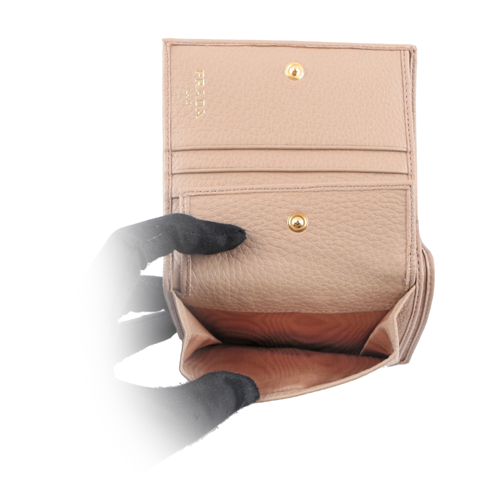 PRADA 浮雕Logo荔枝皮革二折短夾/裸粉色, , large