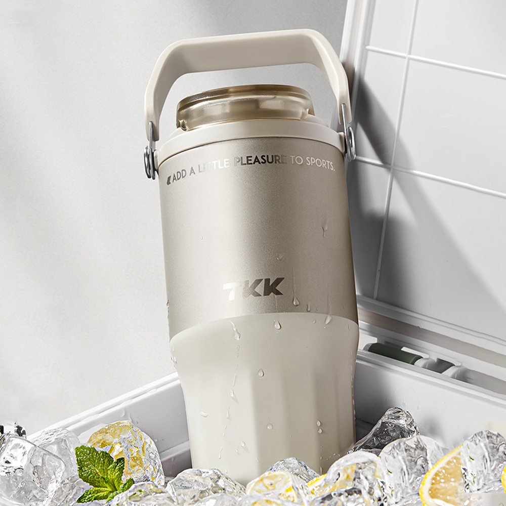 【TKK】悅界時尚拎拎杯 316不鏽鋼x陶瓷噴塗 手提式 冰霸杯 保溫杯 手搖飲環保杯 700ML(直飲+吸管)-黑曜金, , large