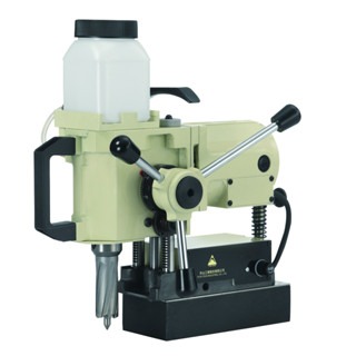 WIN五金 台灣製造 清山牌 FM35A-220V 磁性鑽孔機 磁性鑽台 鋼構鑽台 磁力鑽孔機 攻牙機 鑽孔機 臥式磁性鑽孔機, , large