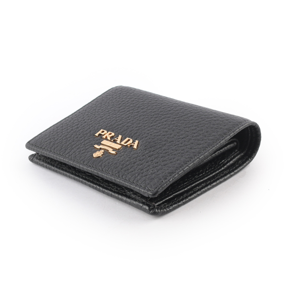 PRADA 浮雕Logo荔枝皮革二折短夾/黑色, , large