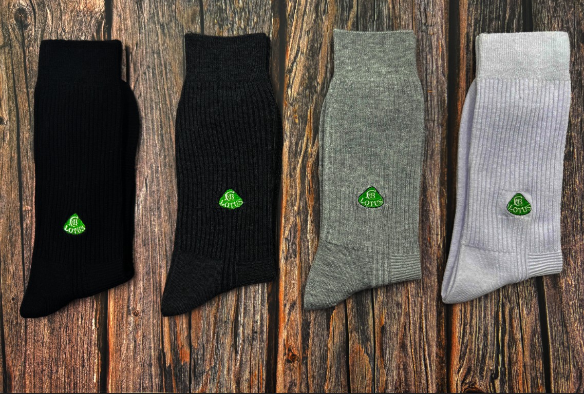 Carrefour Exclusive｜RUNWAY “Lotus” Classic Striped Socks – British Gentleman Style, Premium Double-Needle Knit, Embroidered Crew Socks for Men, Dark Gray, 1 Pair, , large