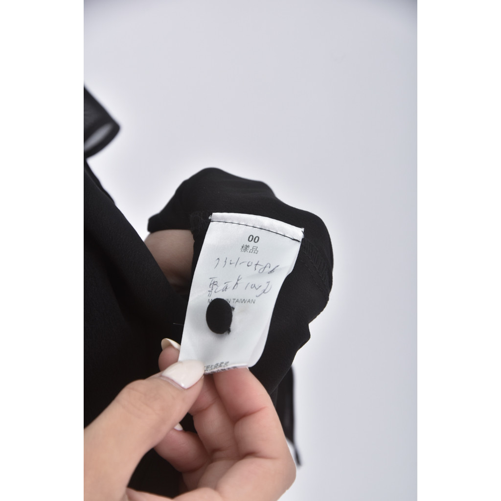 (M) le polka質感綁帶黑色短袖上衣二手衣, , large