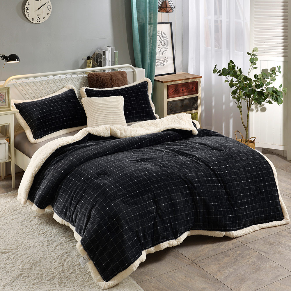 [LY SHIN BEDDING] Betrise Calm Black | Simple Milk Velvet X Lamb Velvet  Hemming Double-sided thickened multi-functional warm quilt (big size 180X210CM), , large