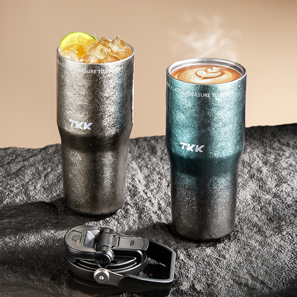 【TKK】悅界時尚 純鈦Ti 拎拎杯 手提式 冰霸杯 抗菌保溫杯 環保杯 700ML(直飲+吸管)-鈦粉金(禮盒組), , large