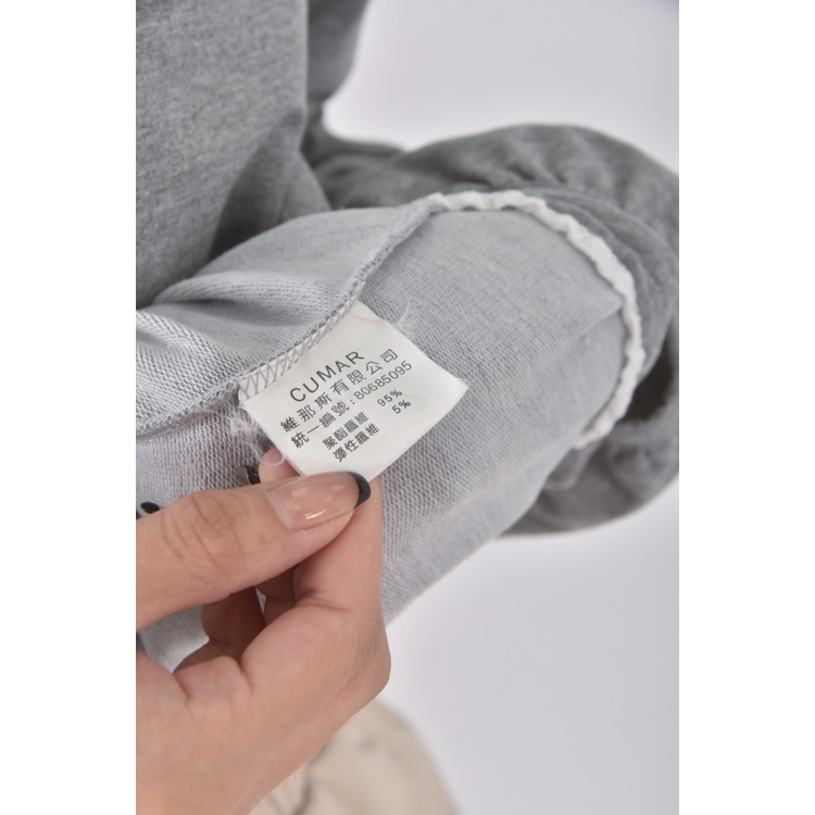 (S) 【依庭私服】cumar質感圓領灰色長袖上衣二手衣, , large
