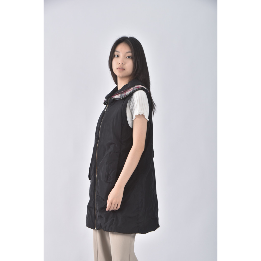 (L) chan lea蓬鬆背心黑色外套二手衣, , large