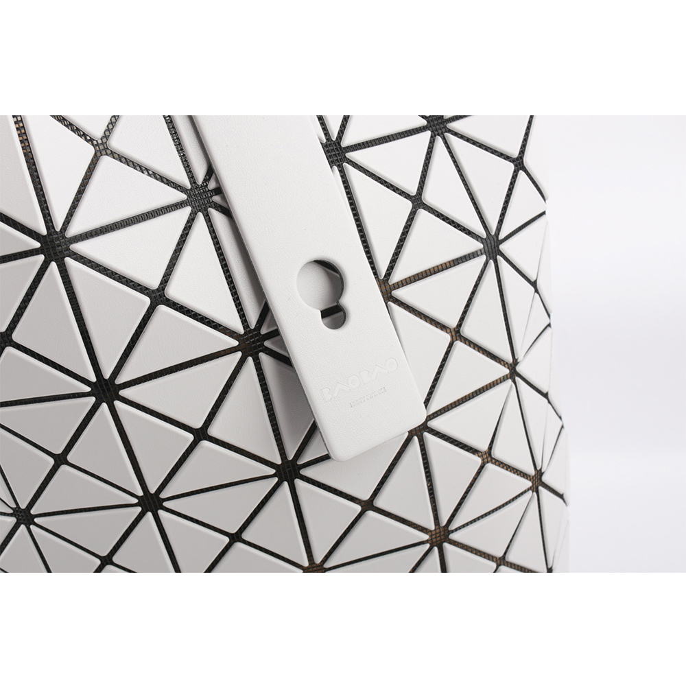 ISSEY MIYAKE BAO BAO PRISM 10X10 啞光霧面手提包/淺灰色, , large