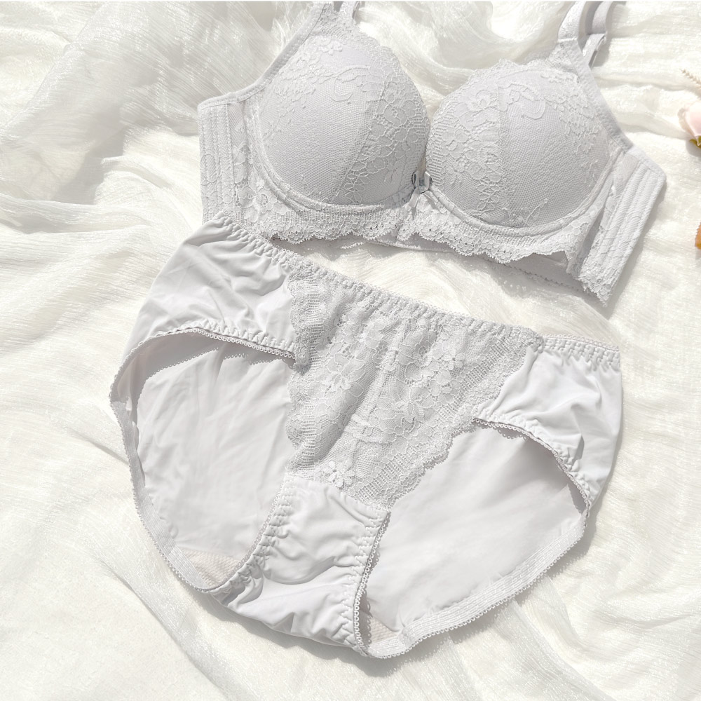 【Clany可蘭霓】澎然心動 石墨烯抑菌透氣蕾絲 M-XL 中腰內褲 氣質灰 3063-61, , large