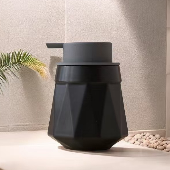 ceramic-diamond-patterned-mousse-jar