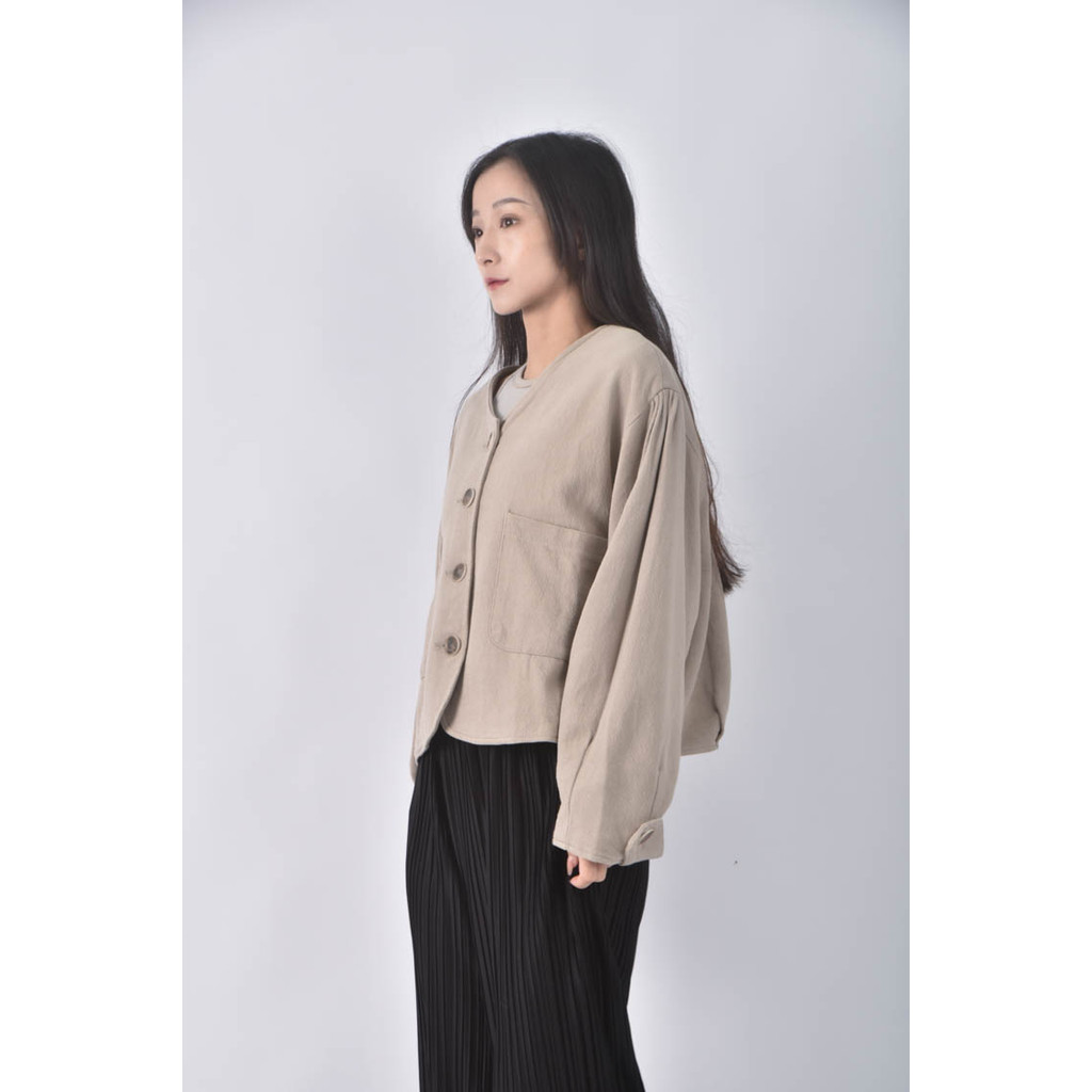 (XL) levely and thisway韓牌排扣杏色外套二手衣, , large
