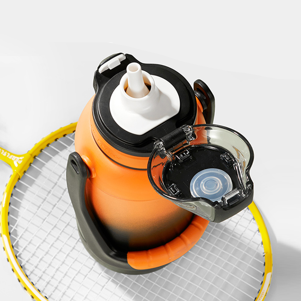 【TKK】獵鷹系列316不鏽鋼 手提+背帶 直飲+吸管 大容量保溫杯壺 運動水壺1100ML-暗夜黑, , large