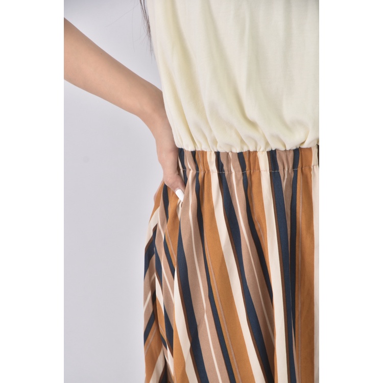 (S) natural couture質感拼接杏色洋裝二手衣, , large