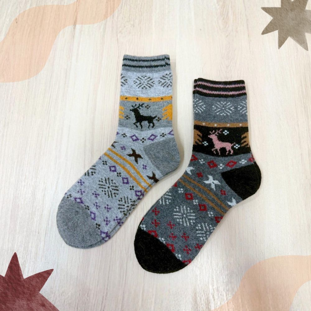 [Kaimi Cotton] 7-Pair Set – Random Colors – Winter Essential (Women’s) Premium Thermal Wool Socks – Cold-Proof / Warm / Long Winter Socks – Christmas Reindeer Design, , large